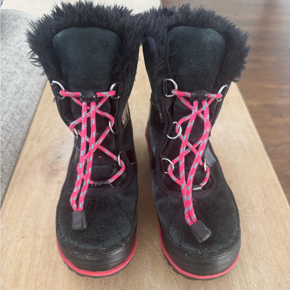 Sorel Girls Black Winter Boots with Pink Laces